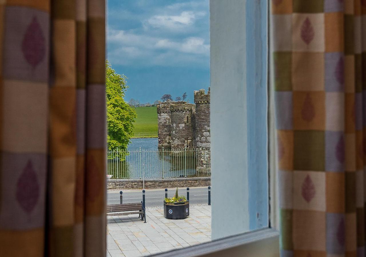 Отель Castle Court Бомарис Экстерьер фото